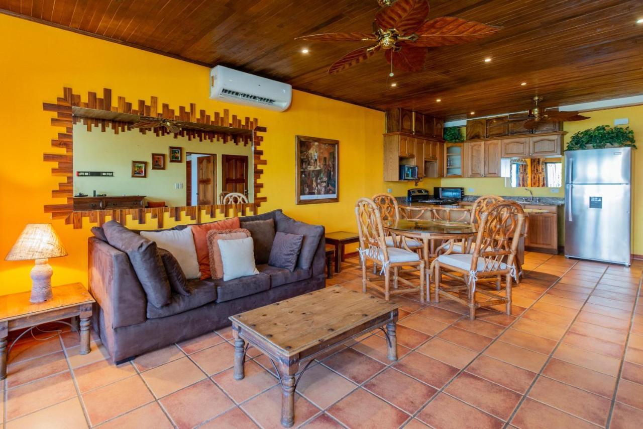 פלאיה פלמינגו Warm Interiors And Orange Hues On Ground Floor In Front Of Beach מראה חיצוני תמונה