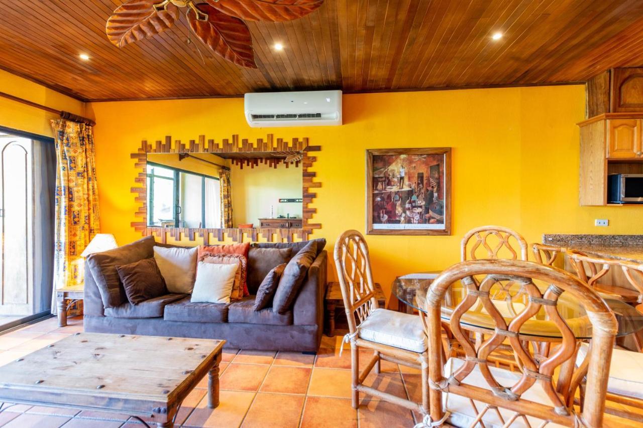 פלאיה פלמינגו Warm Interiors And Orange Hues On Ground Floor In Front Of Beach מראה חיצוני תמונה