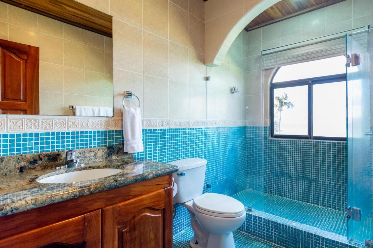 פלאיה פלמינגו Warm Interiors And Orange Hues On Ground Floor In Front Of Beach מראה חיצוני תמונה
