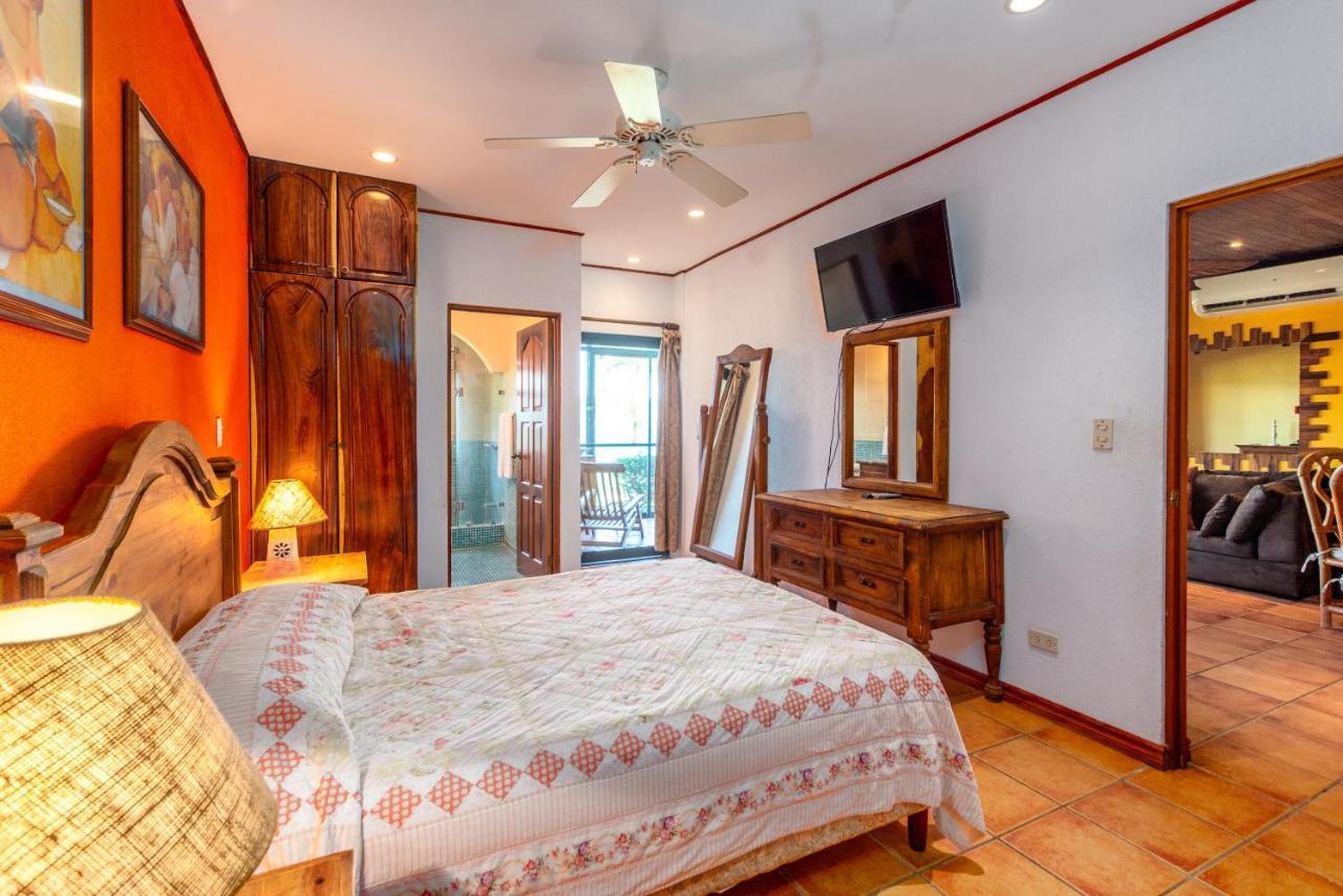 פלאיה פלמינגו Warm Interiors And Orange Hues On Ground Floor In Front Of Beach מראה חיצוני תמונה
