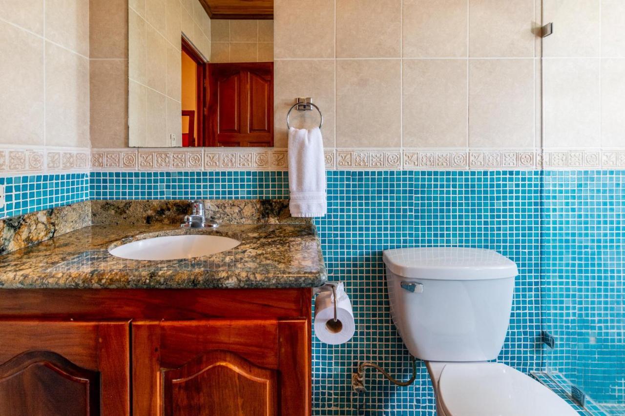 פלאיה פלמינגו Warm Interiors And Orange Hues On Ground Floor In Front Of Beach מראה חיצוני תמונה